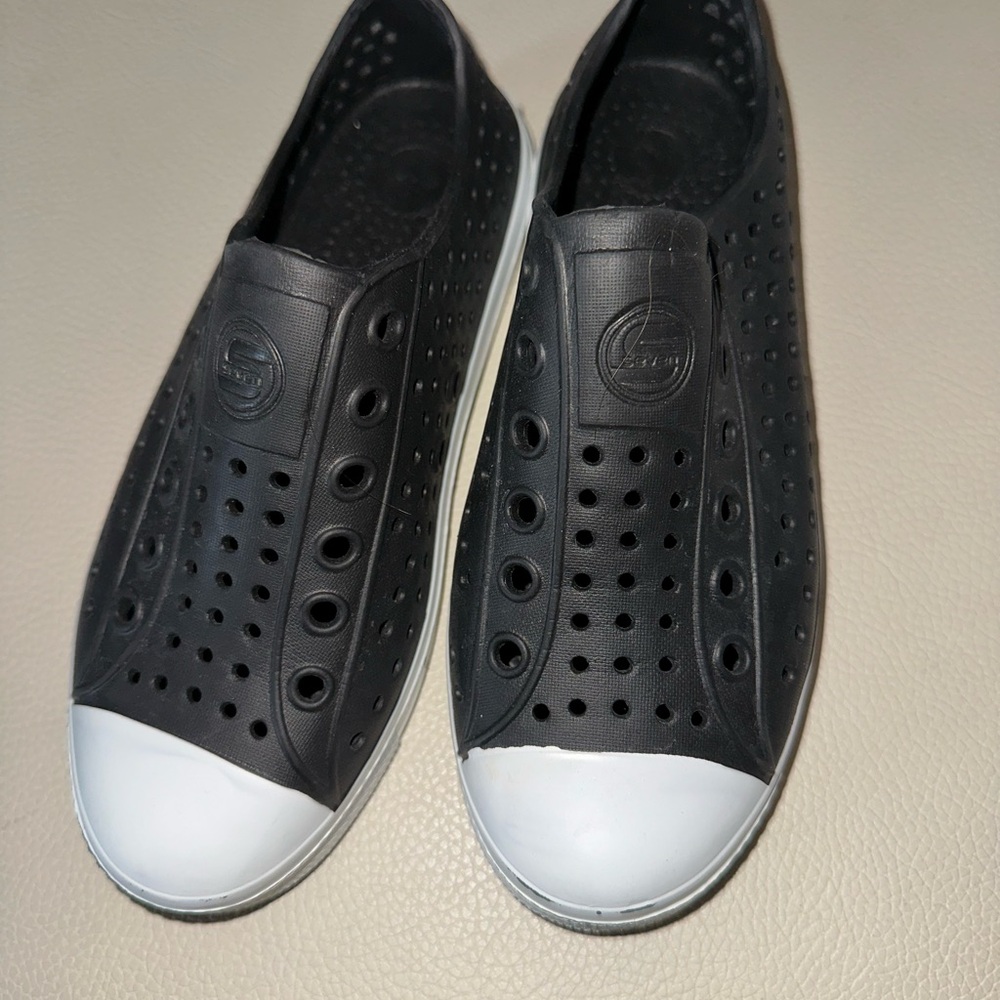 🔸Kid's Black Slip-On Perforated Rubber Sneakers with White Toe